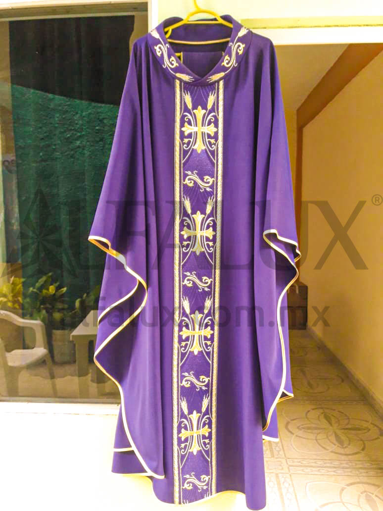 11 CATEDRAL CUERDA Morado CUELLO BORDADO 903
